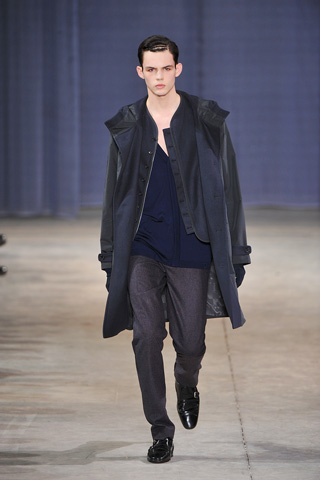 Louis Vuitton / - 2009-2010